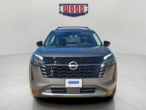 New 2026 Nissan Pathfinder Platinum image 5