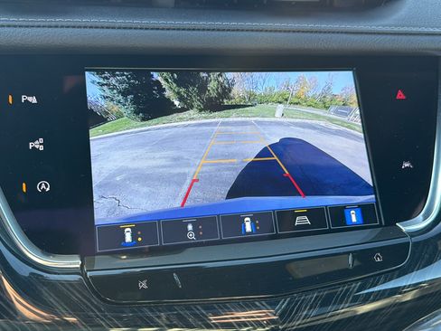 Certified 2022 Cadillac XT6 Premium Luxury w/ Technology Package image 21