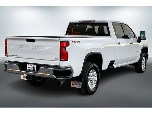 Used 2024 Chevrolet Silverado 3500 LTZ image 6