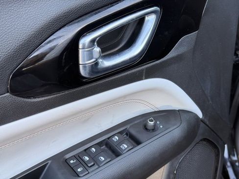 Used 2022 Jeep Compass Limited w/ Sun and Sound Group image 11