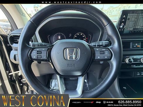 Used 2023 Honda Pilot Touring image 27