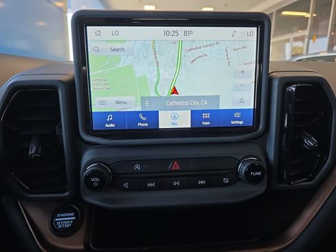 Used 2022 Ford Bronco Sport Outer Banks w/ Tech Package AWD/4WD image 14