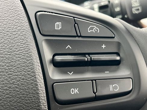 New 2025 Hyundai Venue SEL image 28