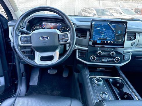 Used 2022 Ford Expedition Max XLT AWD/4WD image 25