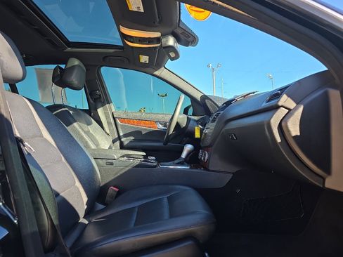 Used 2010 Mercedes-Benz C 300 4dr Sdn C 300 Sport RWD image 19