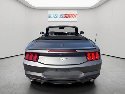 Used 2025 Ford Mustang Premium RWD image 6