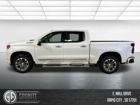 Used 2023 Chevrolet Silverado 1500 High Country image 2