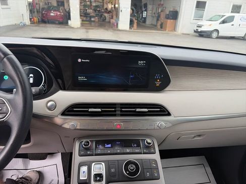 Used 2022 Hyundai Palisade Calligraphy FWD image 17