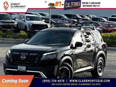 Used 2025 Nissan Pathfinder Rock Creek AWD/4WD image 1