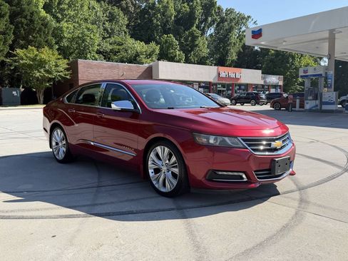 Used 2014 Chevrolet Impala LTZ FWD image 3
