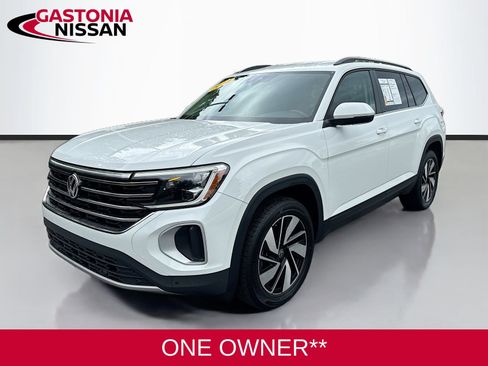 Used 2024 Volkswagen Atlas SE FWD image 3