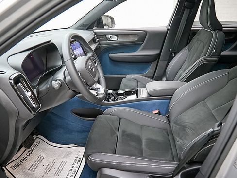 Certified 2023 Volvo XC40 Recharge Ultimate image 20