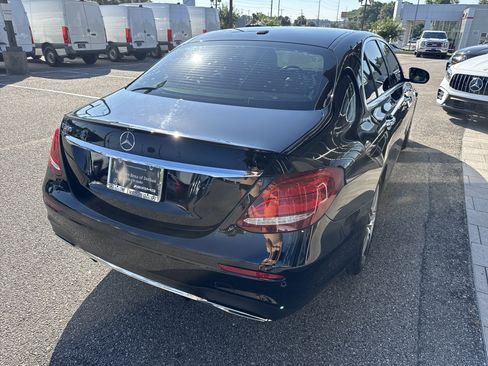 Certified 2019 Mercedes-Benz E 300 image 4