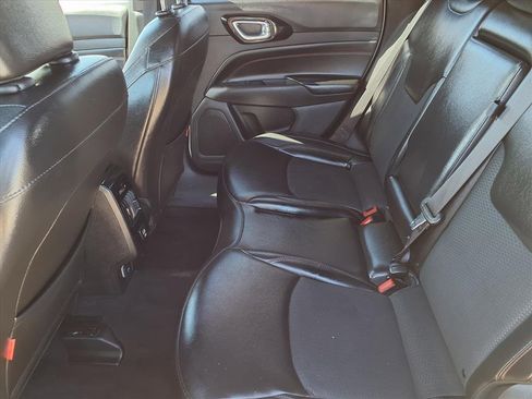 Used 2023 Jeep Compass Trailhawk image 11