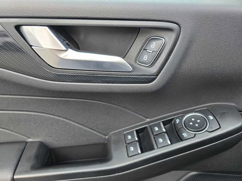 Used 2025 Ford Escape ST-Line image 22