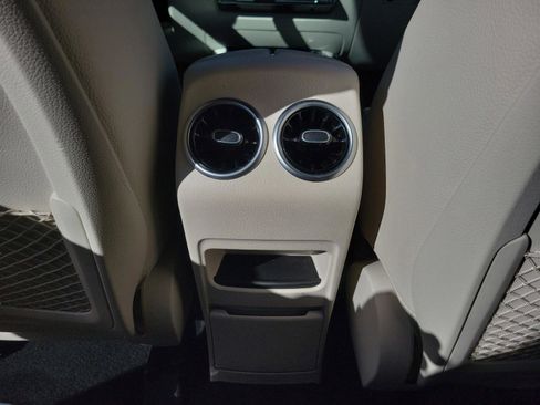 Certified 2025 Mercedes-Benz GLB 250 image 14