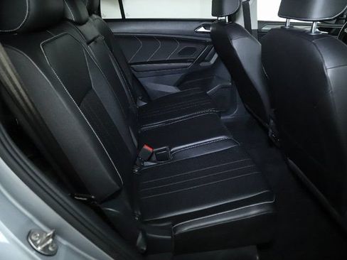 Certified 2022 Volkswagen Tiguan SE AWD/4WD image 35