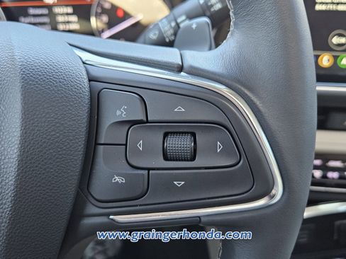 Used 2023 Buick Envision Avenir image 19