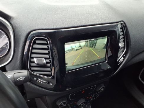 Used 2020 Jeep Compass Latitude image 26