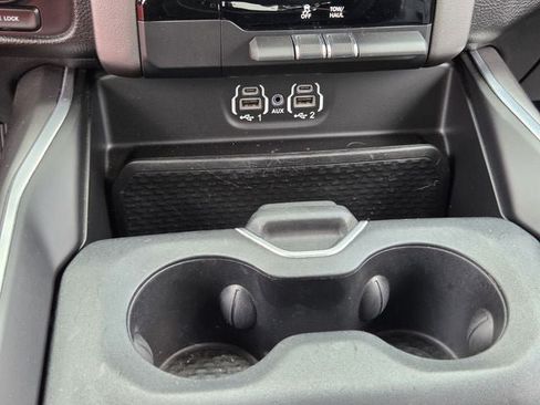 Used 2020 RAM 1500 Big Horn RWD image 20