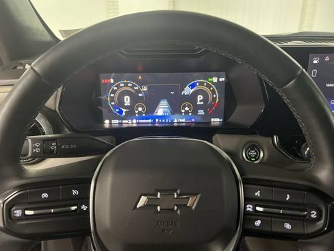 Certified 2024 Chevrolet Colorado ZR2 w/ ZR2 Convenience Package III AWD/4WD image 11