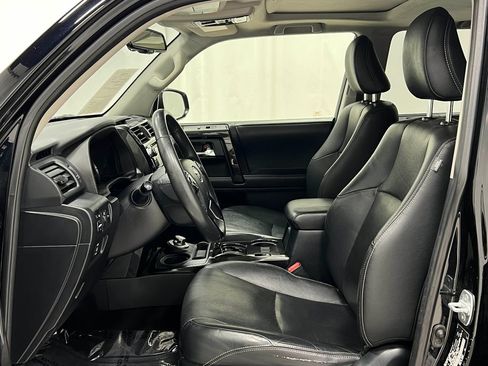 Used 2019 Toyota 4Runner Limited AWD/4WD image 13