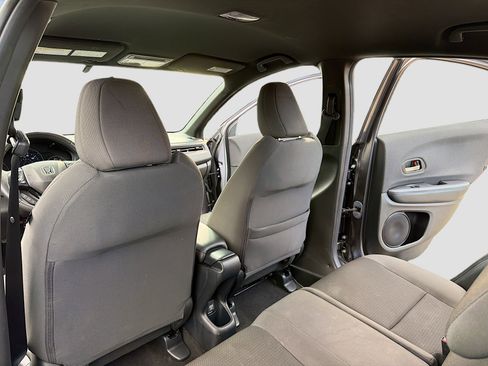 Used 2022 Honda HR-V Sport image 6