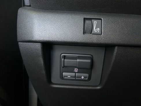 Used 2024 Chevrolet Colorado Trail Boss w/ Advanced Trailering Package AWD/4WD image 13
