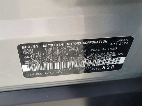 Used 2024 Mitsubishi Outlander SEL AWD/4WD image 36