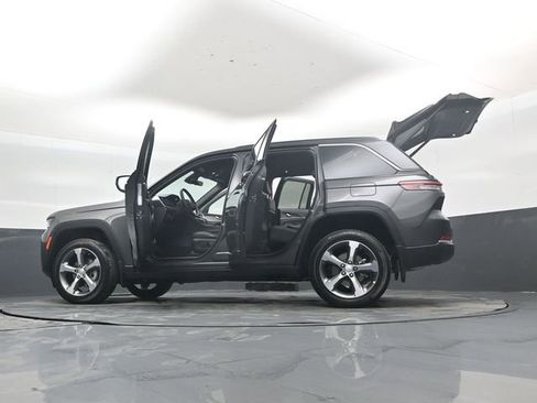 New 2026 Jeep Grand Cherokee Limited w/ Trailer Tow Package RWD image 53