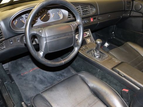 Used 1993 Porsche 968 Cabriolet RWD image 11