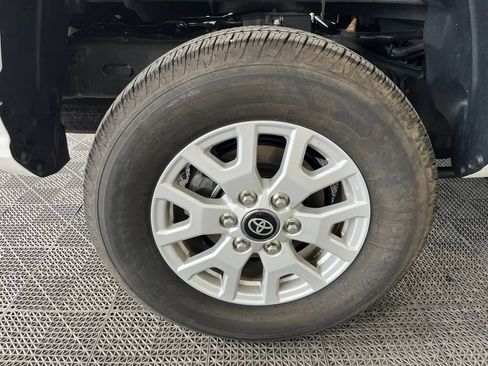 Used 2026 Toyota Tacoma SR5 AWD/4WD image 24