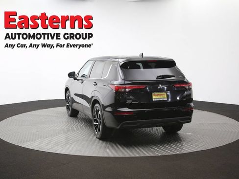 Used 2024 Mitsubishi Outlander SE AWD/4WD image 65