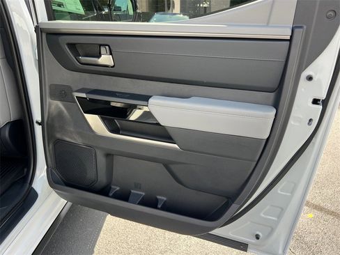 Used 2026 Toyota Tundra Limited image 16