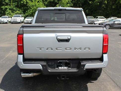 Used 2024 Toyota Tacoma Limited w/ Limited Package (LT) AWD/4WD image 4