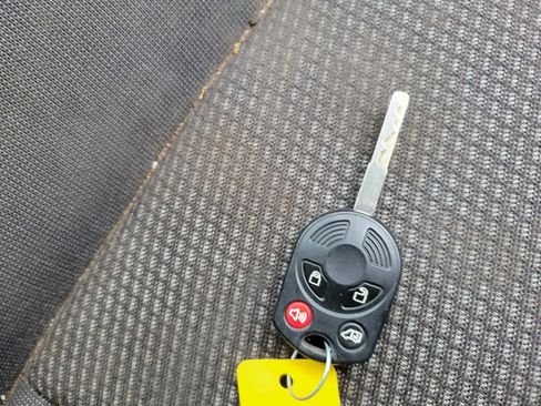 Used 2018 Ford Transit Connect XL image 34