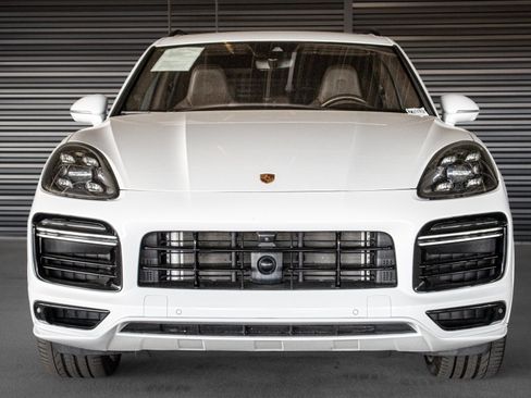 Used 2022 Porsche Cayenne Turbo S AWD/4WD image 8