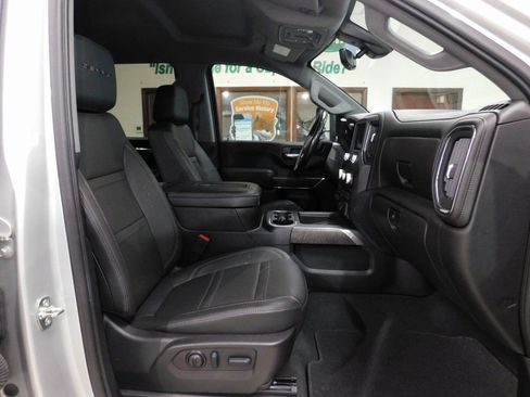 Used 2022 GMC Sierra 3500 Denali w/ Technology Package image 95