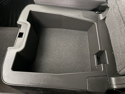 Used 2022 GMC Sierra 1500 Elevation image 33