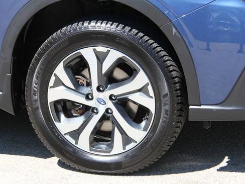 Used 2022 Subaru Outback Limited AWD/4WD image 13