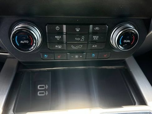 Certified 2019 Ford F150 Platinum w/ Equipment Group 701A Luxury AWD/4WD image 23