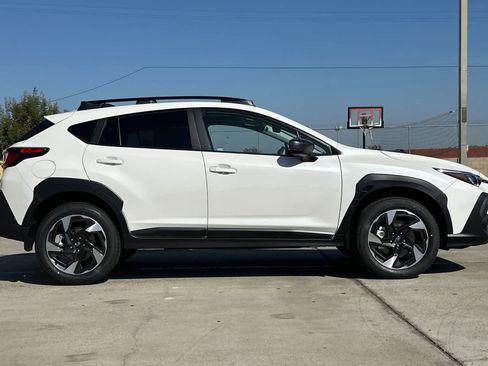 New 2025 Subaru Crosstrek 2.5i Limited w/ Popular Package #4A image 2