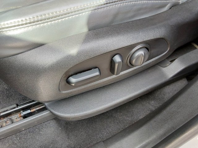 Used 2018 Buick Enclave Essence FWD image 20