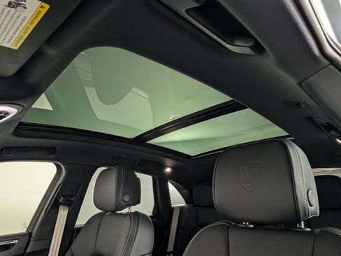 New 2026 Porsche Macan Turbo AWD/4WD image 30