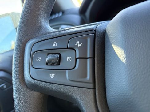 Used 2025 Chevrolet Silverado 1500 Custom image 15