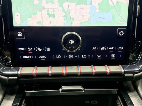 Used 2025 GMC Yukon AT4 Ultimate AWD/4WD image 34
