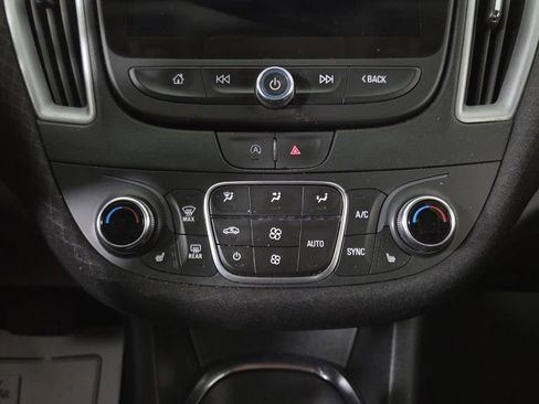 Used 2023 Chevrolet Malibu LT FWD image 23