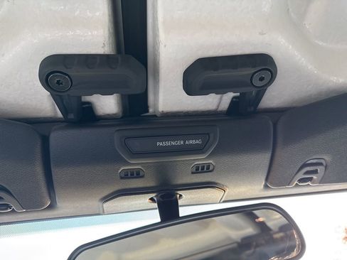 Used 2020 Jeep Wrangler Sport AWD/4WD image 32