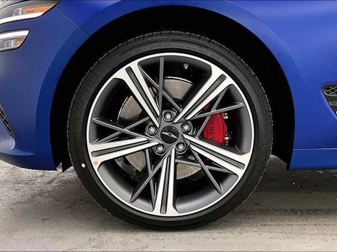 Used 2025 Genesis G70 2.5T w/ Sport Prestige Package image 14