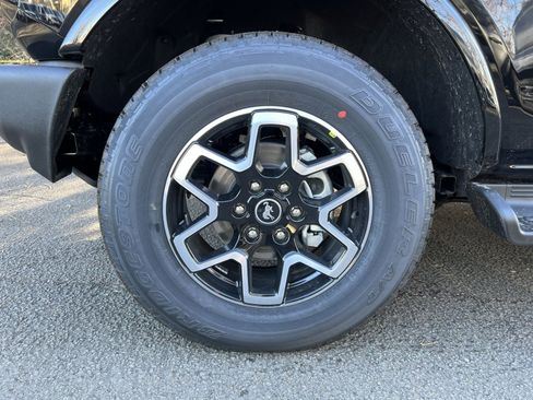 New 2025 Ford Bronco Outer Banks image 12